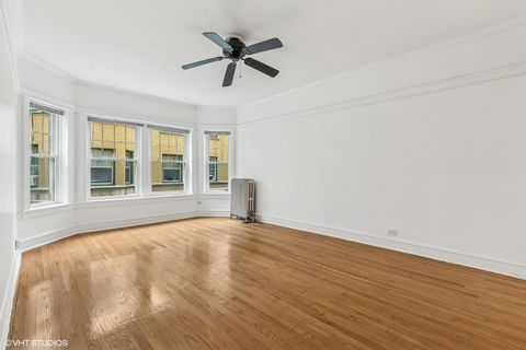 Tiny photo for 5511 N Winthrop Avenue #1W, Chicago, IL 60640 (MLS # 12462214)
