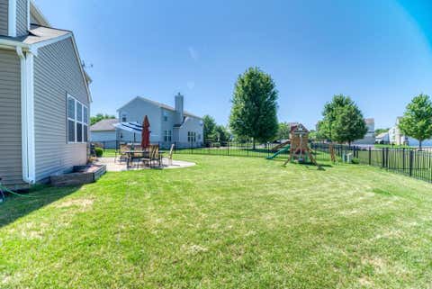 Tiny photo for 3507 Crestwood Lane, Carpentersville, IL 60110 (MLS # 12695418)