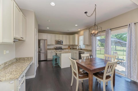 Tiny photo for 3507 Crestwood Lane, Carpentersville, IL 60110 (MLS # 12695418)