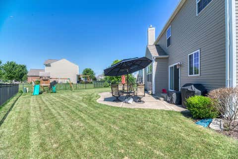 Tiny photo for 3507 Crestwood Lane, Carpentersville, IL 60110 (MLS # 12695418)
