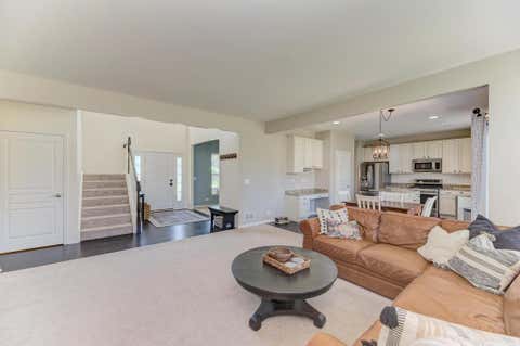 Tiny photo for 3507 Crestwood Lane, Carpentersville, IL 60110 (MLS # 12695418)