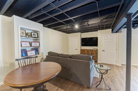 Tiny photo for 3507 Crestwood Lane, Carpentersville, IL 60110 (MLS # 12695418)