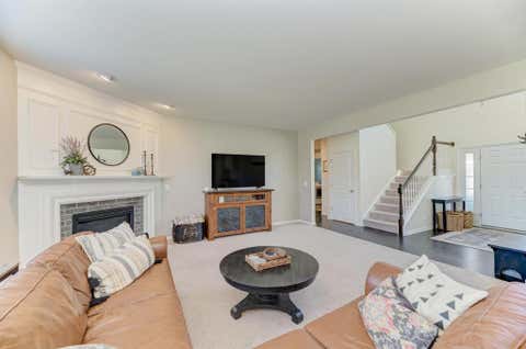 Tiny photo for 3507 Crestwood Lane, Carpentersville, IL 60110 (MLS # 12695418)