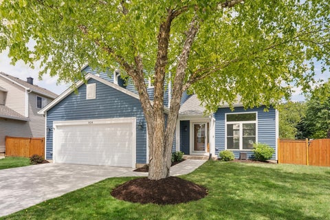 Photo of 824 Tallgrass Drive, Bartlett, IL 60103 (MLS # 12679321)