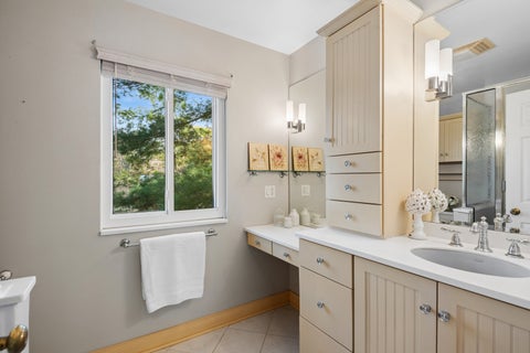 Tiny photo for 787 Oak Hill Road #467, Lake Barrington, IL 60010 (MLS # 12789761)