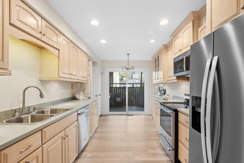 Tiny photo for 787 Oak Hill Road #467, Lake Barrington, IL 60010 (MLS # 12789761)