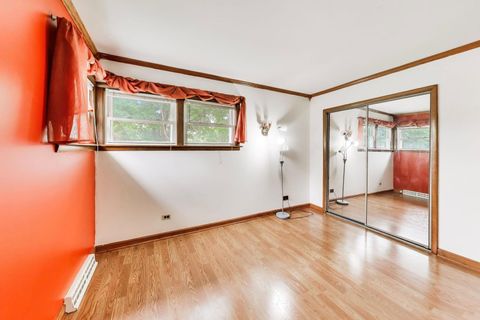 Tiny photo for 1501 E Fremont Street, Arlington Heights, IL 60004 (MLS # 12708274)