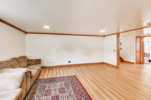 Tiny photo for 1501 E Fremont Street, Arlington Heights, IL 60004 (MLS # 12708274)
