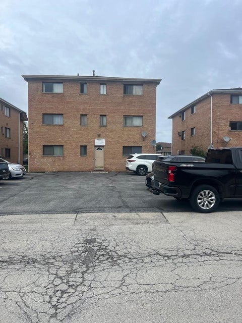 Tiny photo for 6047 Marshall Avenue #302E, Chicago Ridge, IL 60415 (MLS # 12766560)