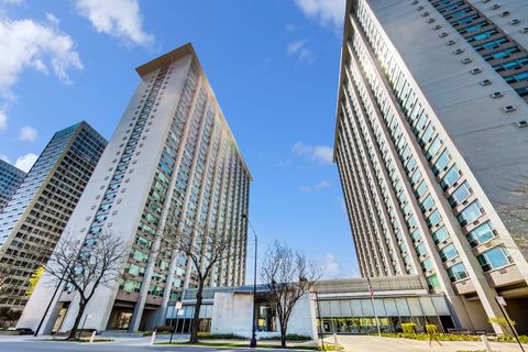 Photo of 3600 N LAKE SHORE Drive #1518, Chicago, IL 60613 (MLS # 12484654)