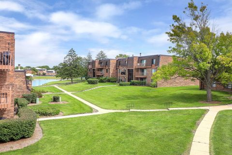 Tiny photo for 635 Limerick Lane #2B, Schaumburg, IL 60193 (MLS # 12457619)
