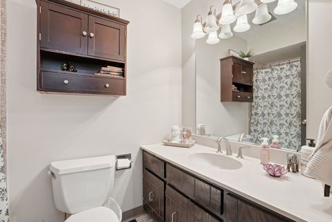 Tiny photo for 310 SHERIDAN Drive #1D, Willowbrook, IL 60527 (MLS # 12584050)