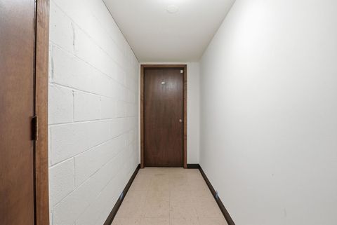 Tiny photo for 310 SHERIDAN Drive #1D, Willowbrook, IL 60527 (MLS # 12584050)