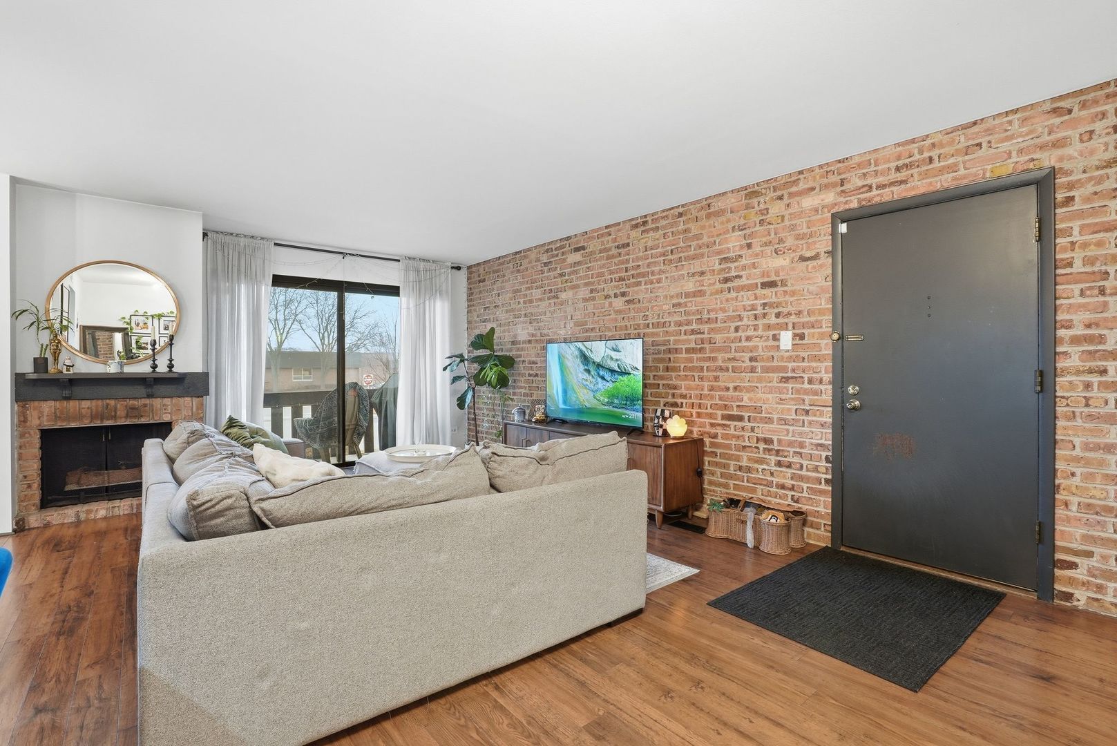 310 SHERIDAN Drive 1D