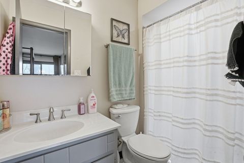 Tiny photo for 310 SHERIDAN Drive #1D, Willowbrook, IL 60527 (MLS # 12584050)