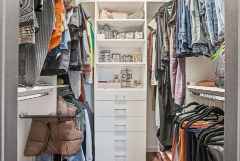 Tiny photo for 310 SHERIDAN Drive #1D, Willowbrook, IL 60527 (MLS # 12584050)