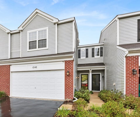 Photo of 1242 Courtland Circle, Plainfield, IL 60586 (MLS # 12594087)