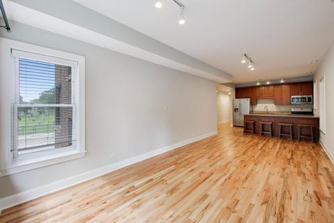 Tiny photo for 4753 N Beacon Street #2, Chicago, IL 60640 (MLS # 12692329)