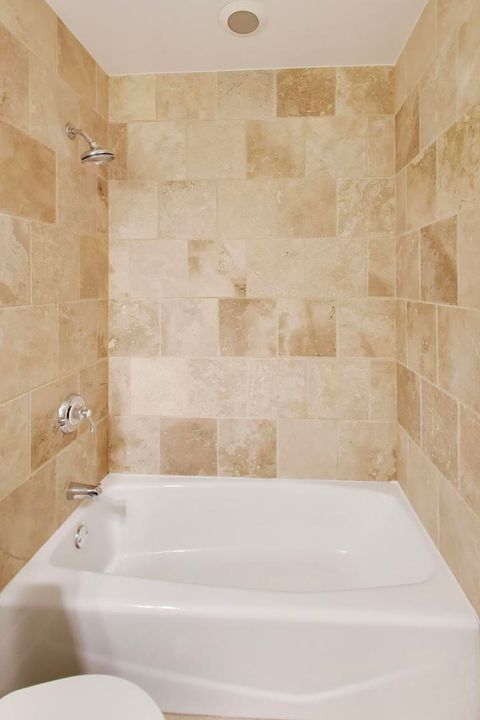 Tiny photo for 4753 N Beacon Street #2, Chicago, IL 60640 (MLS # 12692329)