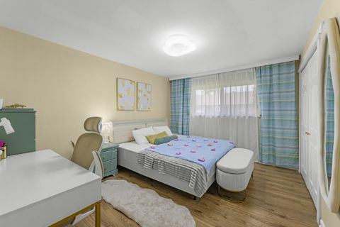 Tiny photo for 7A Kingery Quarter #201, Willowbrook, IL 60527 (MLS # 12386598)