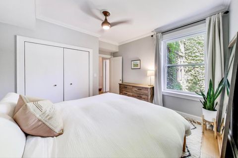 Tiny photo for 606 W Aldine Avenue #2E, Chicago, IL 60657 (MLS # 12460797)