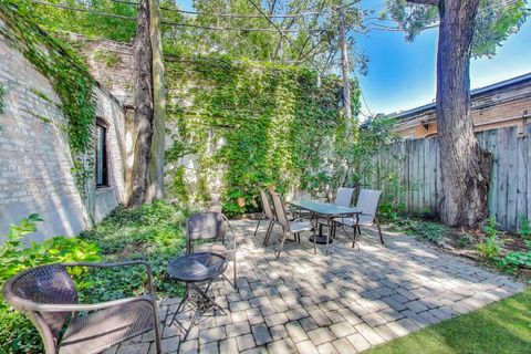 Tiny photo for 606 W Aldine Avenue #2E, Chicago, IL 60657 (MLS # 12460797)