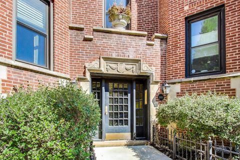 Tiny photo for 606 W Aldine Avenue #2E, Chicago, IL 60657 (MLS # 12460797)