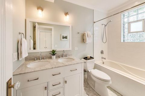 Tiny photo for 606 W Aldine Avenue #2E, Chicago, IL 60657 (MLS # 12460797)