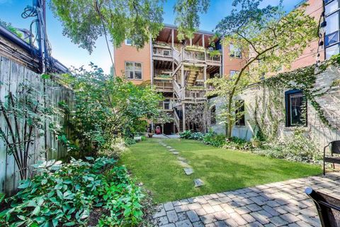 Tiny photo for 606 W Aldine Avenue #2E, Chicago, IL 60657 (MLS # 12460797)