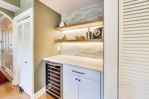 Tiny photo for 606 W Aldine Avenue #2E, Chicago, IL 60657 (MLS # 12460797)