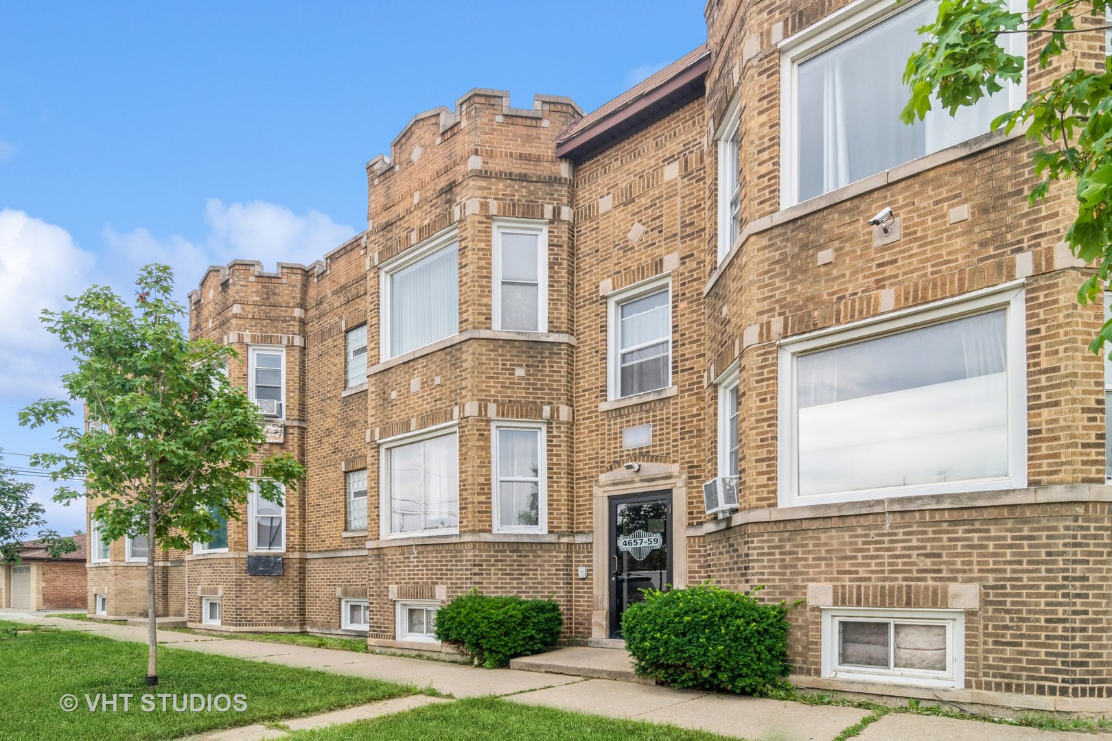 6403 S Kilpatrick Avenue