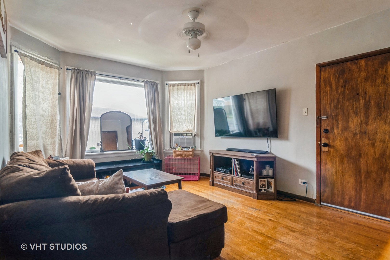 6403 S Kilpatrick Avenue