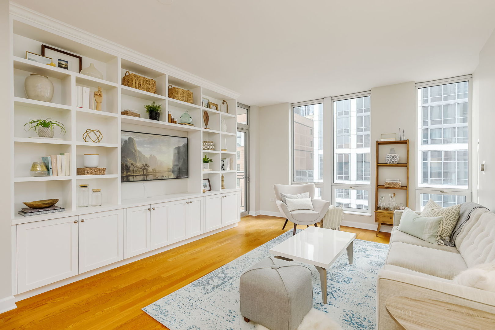 1250 S Michigan Avenue 800