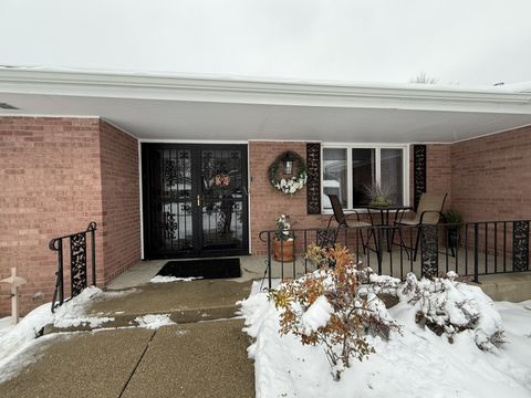 Tiny photo for 5766 Hoylake Drive, Rockford, IL 61107 (MLS # 12528507)