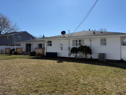 Tiny photo for 5766 Hoylake Drive, Rockford, IL 61107 (MLS # 12528507)