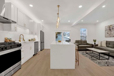 Tiny photo for 1910 W George Street, Chicago, IL 60657 (MLS # 12559122)