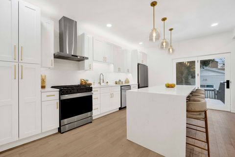 Tiny photo for 1910 W George Street, Chicago, IL 60657 (MLS # 12559122)