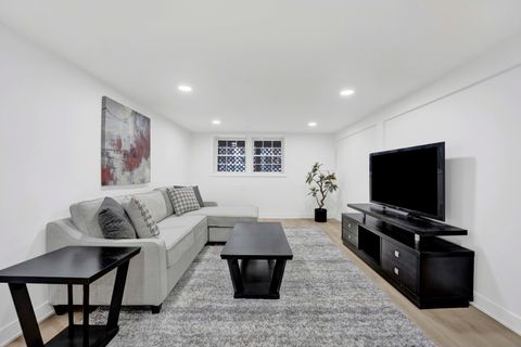 Tiny photo for 1910 W George Street, Chicago, IL 60657 (MLS # 12559122)