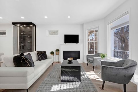 Tiny photo for 1910 W George Street, Chicago, IL 60657 (MLS # 12559122)