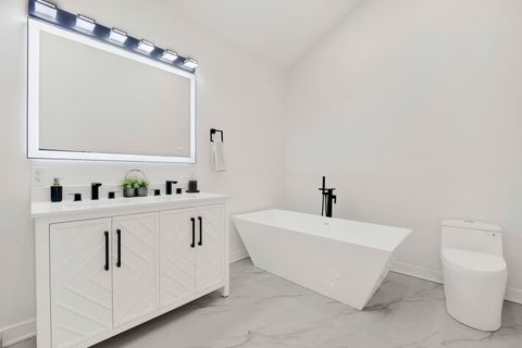 Tiny photo for 1910 W George Street, Chicago, IL 60657 (MLS # 12559122)