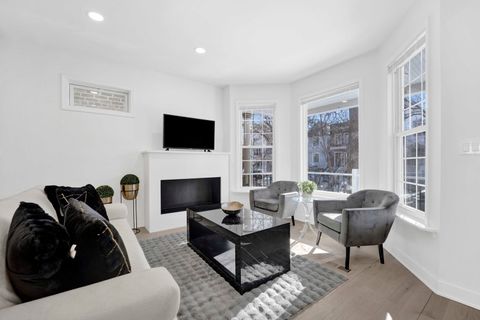 Tiny photo for 1910 W George Street, Chicago, IL 60657 (MLS # 12559122)