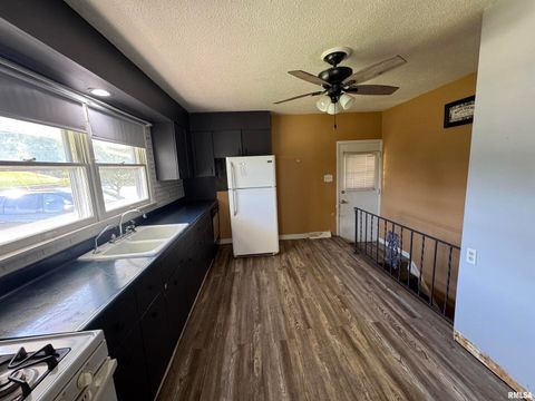 Tiny photo for 2110 CODY Street, Bettendorf, IA 52722 (MLS # QC4268823)