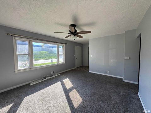 Tiny photo for 2110 CODY Street, Bettendorf, IA 52722 (MLS # QC4268823)