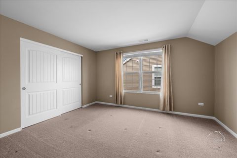 Tiny photo for 2850 Stoney Creek Drive, Elgin, IL 60124 (MLS # 12600749)