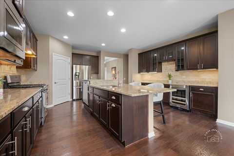 Tiny photo for 2850 Stoney Creek Drive, Elgin, IL 60124 (MLS # 12600749)