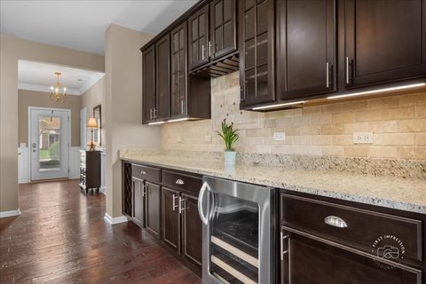 Tiny photo for 2850 Stoney Creek Drive, Elgin, IL 60124 (MLS # 12600749)