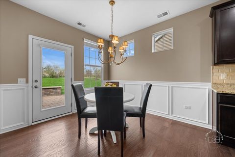 Tiny photo for 2850 Stoney Creek Drive, Elgin, IL 60124 (MLS # 12600749)