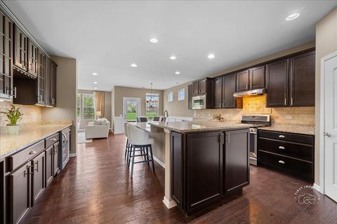 Tiny photo for 2850 Stoney Creek Drive, Elgin, IL 60124 (MLS # 12600749)