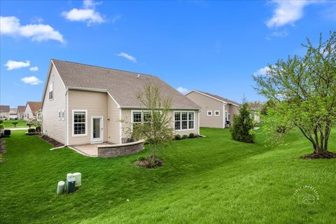 Tiny photo for 2850 Stoney Creek Drive, Elgin, IL 60124 (MLS # 12600749)