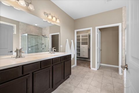 Tiny photo for 2850 Stoney Creek Drive, Elgin, IL 60124 (MLS # 12600749)